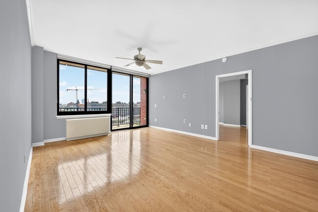 Building Photo - 700 Grove St