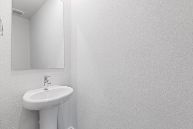 Building Photo - 3037 Dovedale St