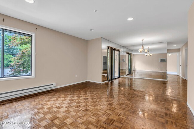 Building Photo - 30 Meadow Green Cir