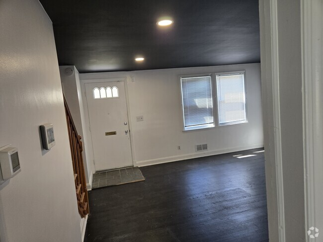 Building Photo - 3518 Elmora Ave