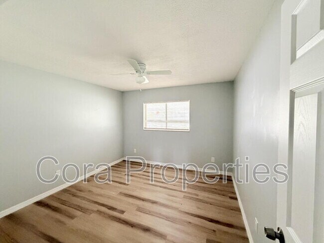 Building Photo - 825 Avenue Y NW