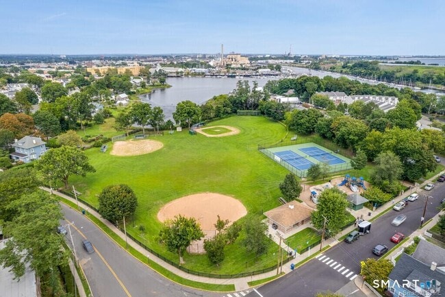 Building Photo - 113 Ellsworth St