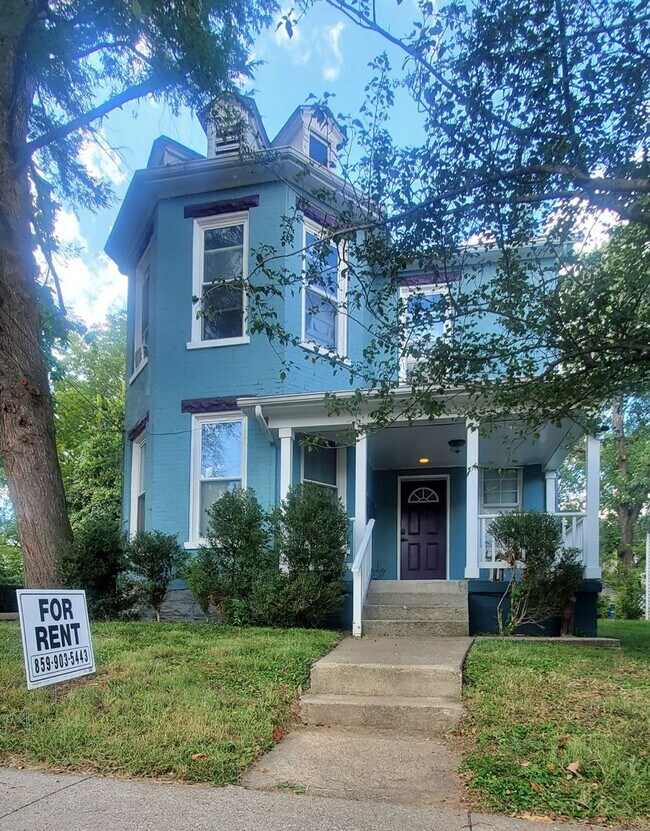 Building Photo - 663 Headley Ave