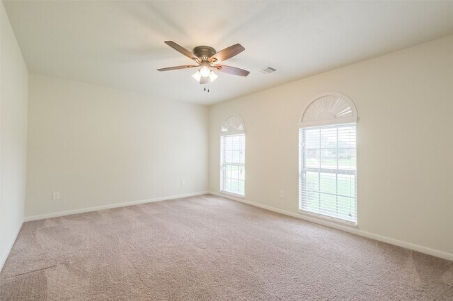 Building Photo - 6811 Gonzales Pt
