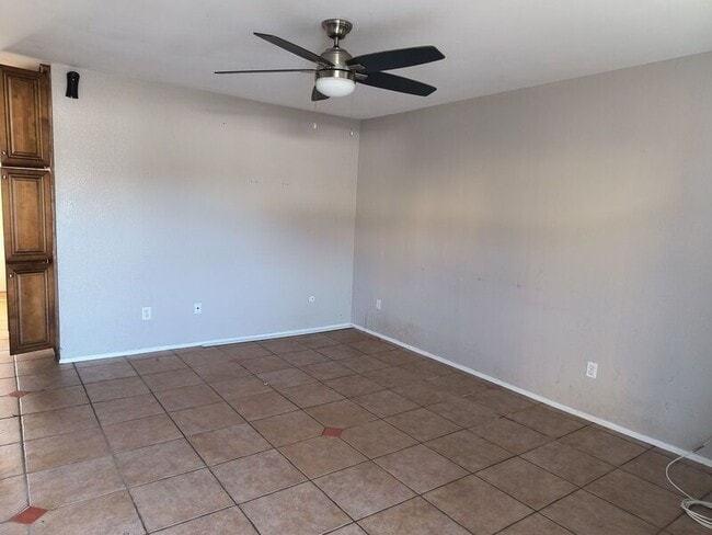 Building Photo - 777 Cypress Ave