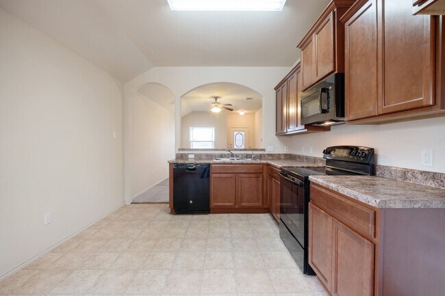 Building Photo - 100 Azurite Dr