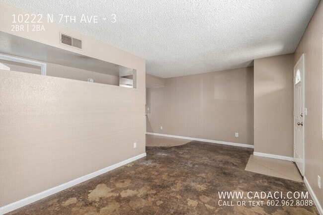Building Photo - 10222 N 7th Ave