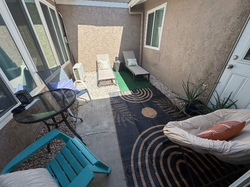 Building Photo - 5333 Longridge Ave