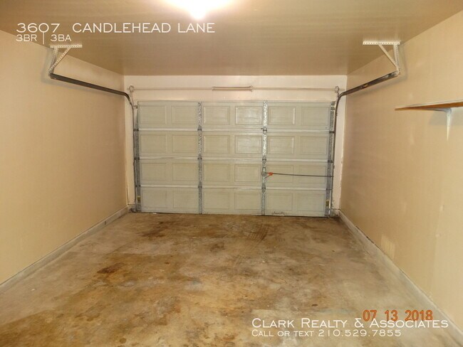 Building Photo - 3607 Candlehead Lane