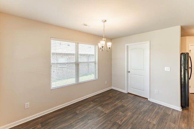 Building Photo - 12325 Old Orchard Rd