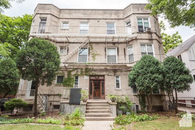 Primary Photo - 4023 N Greenview Ave