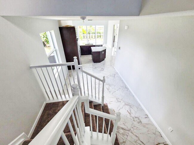 Building Photo - 5300 Thatcher Ct