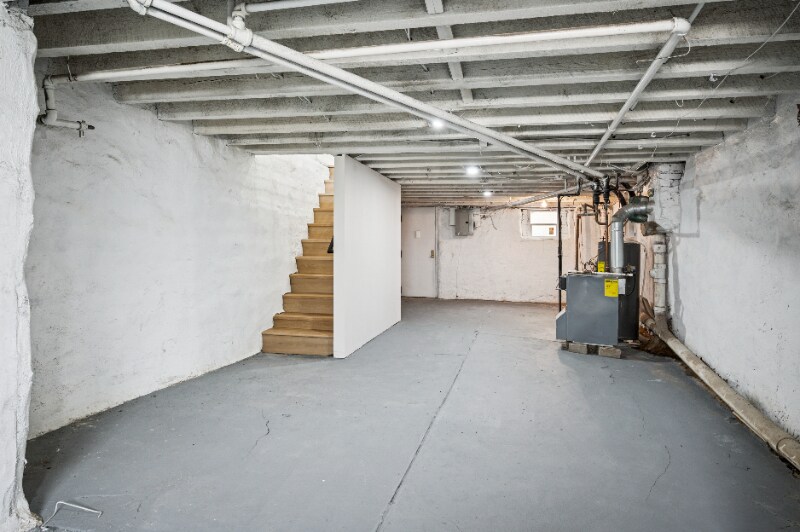 Building Photo - 1617 W Mentor St