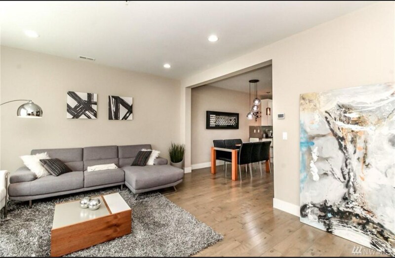 Building Photo - 324 S 47th St