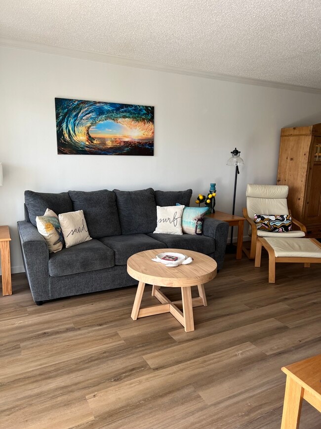 Building Photo - 6180 Sun Blvd