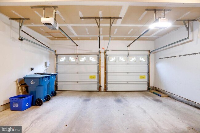 Building Photo - 5105 Claybank Ln