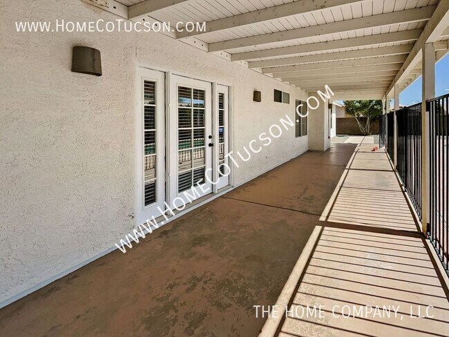 Building Photo - 9232 E Big Sky Ln