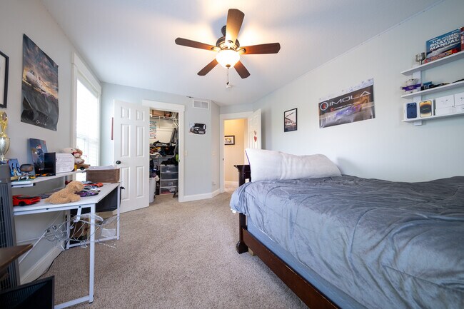 Building Photo - 15615 Dunberry Way