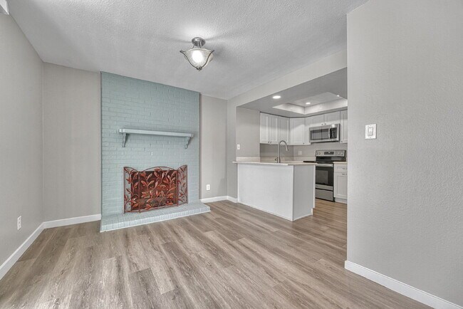 Building Photo - $2,535.95  - $300 OFF First Month's Rent - 4 Bedrooms, 2.5 Bathrooms, Single Family Home in Auror...