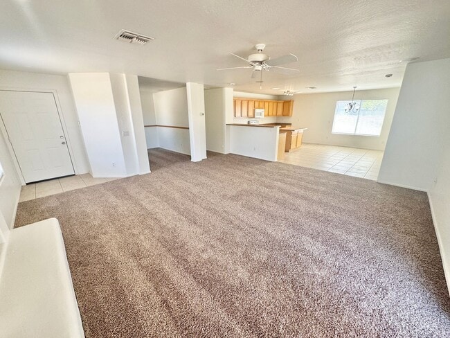 Building Photo - 2106 W Alta Vista Rd