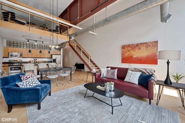 Building Photo - 203 S Sangamon St