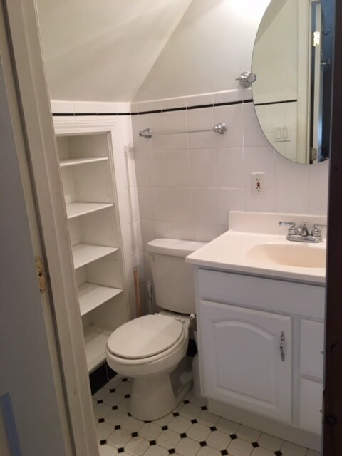 Building Photo - $975 - 1 Bedroom 1 Bathroom Furnished Apartment in Cullowhee, Very Close to WCU
