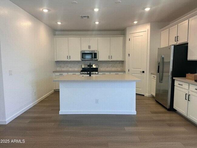 Building Photo - 20645 N 226th Ln