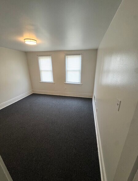 Building Photo - 232 Bigham St