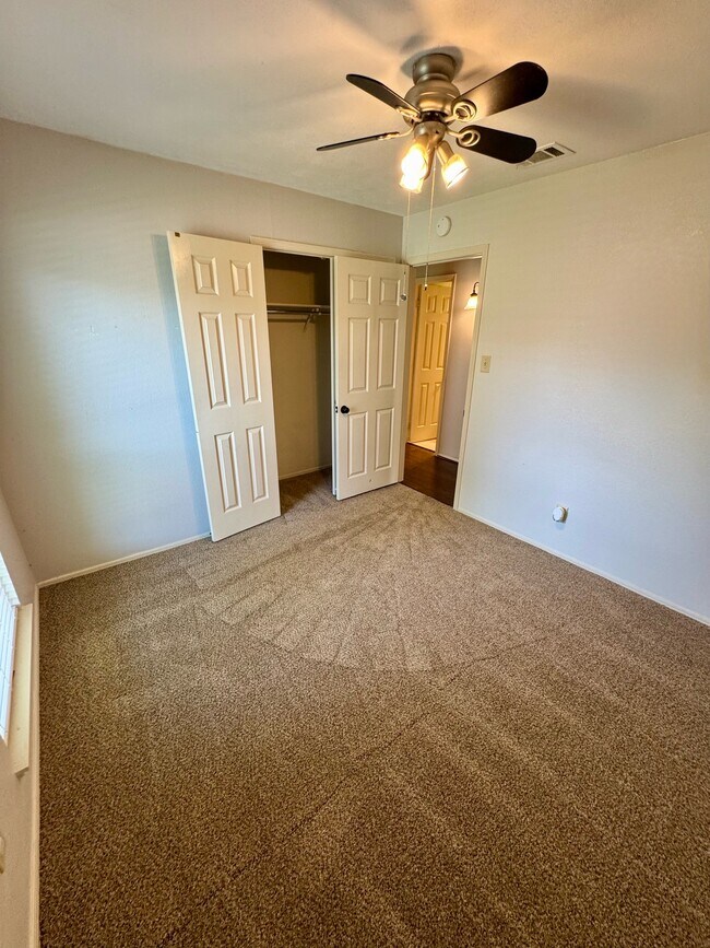 Building Photo - 4415 Seville Ln