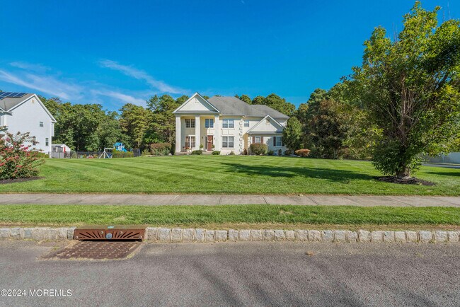 Building Photo - 4 Scottsdale Ct