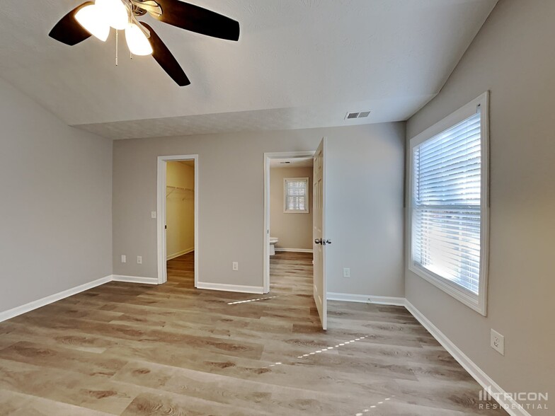 Building Photo - 262 Roberts Trail