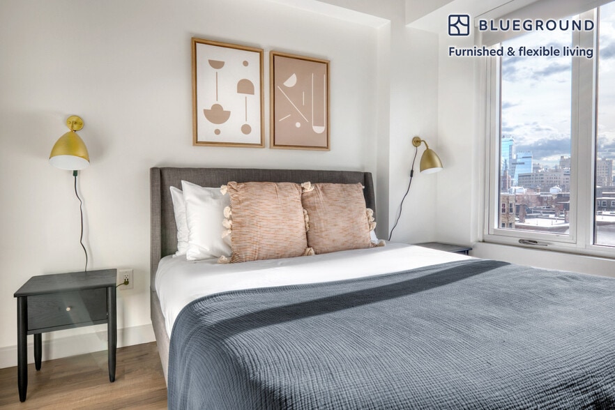 Building Photo - 1350 Boylston St