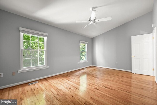 Building Photo - 25 Tivoli Lake Ct