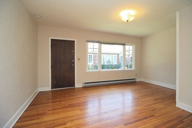 Building Photo - 1007 NE Tillamook St