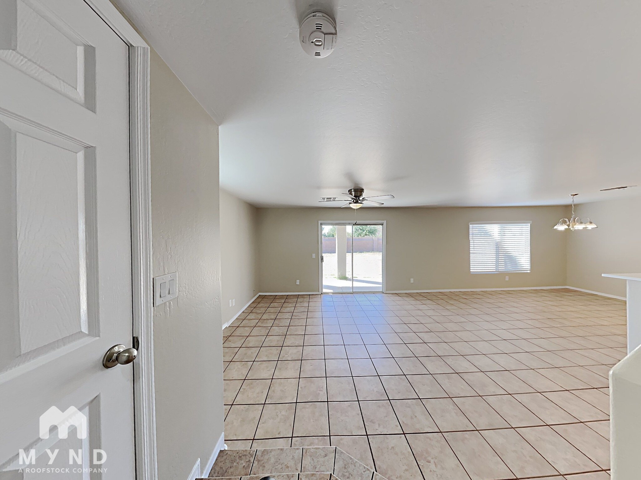 Building Photo - 12105 W Flores Dr