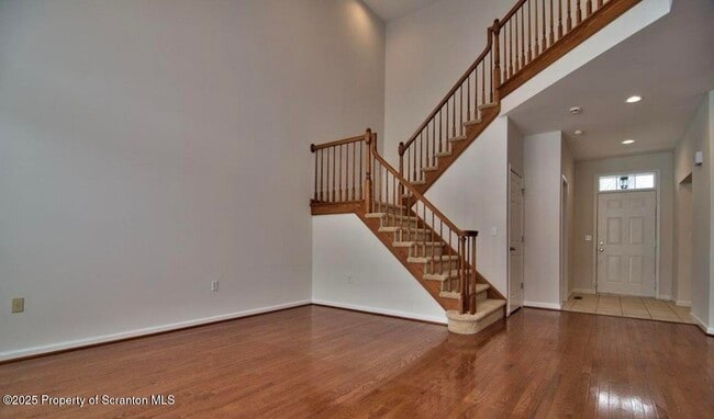 Building Photo - 803 Ohenry Close Sec 1