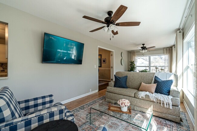 Building Photo - 17 Rock Crest Cir SE