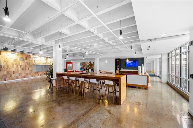 Building Photo - 878 Peachtree St NE
