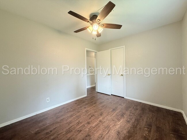 Building Photo - FOR LEASE | East Tulsa | $1,225 Rent