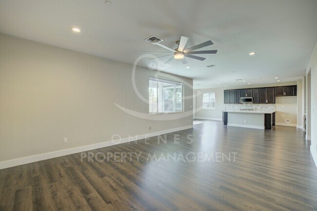 Building Photo - ~ Home in the heart of Twelve Bridges Village ~