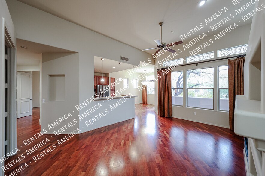 Building Photo - 7402 Hum Rd