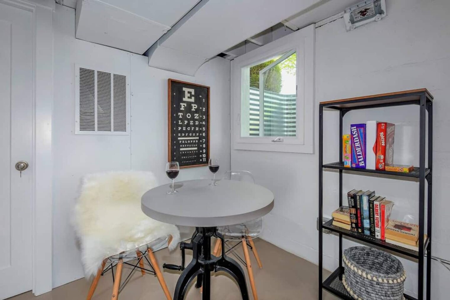 Building Photo - 4401 NW Columbia St