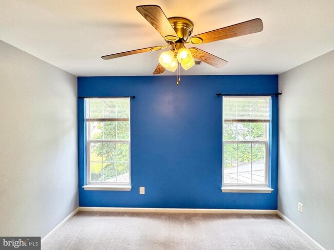 Building Photo - 35 Live Oak Ln