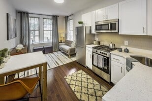 Building Photo - Clearway Apts