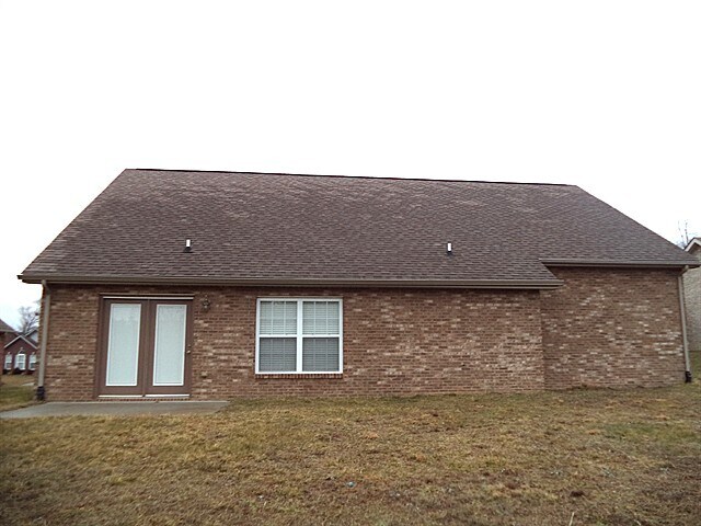 Building Photo - 927 Elsborn Ridge Rd