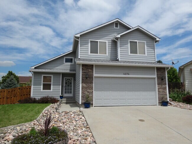 Primary Photo - Beautiful Home in Morrison