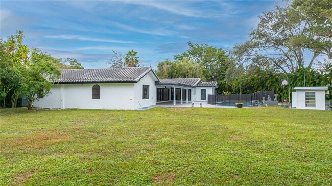 Building Photo - 13401 SW 83rd Ave