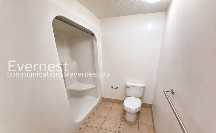 Building Photo - 1851 Dana Ln