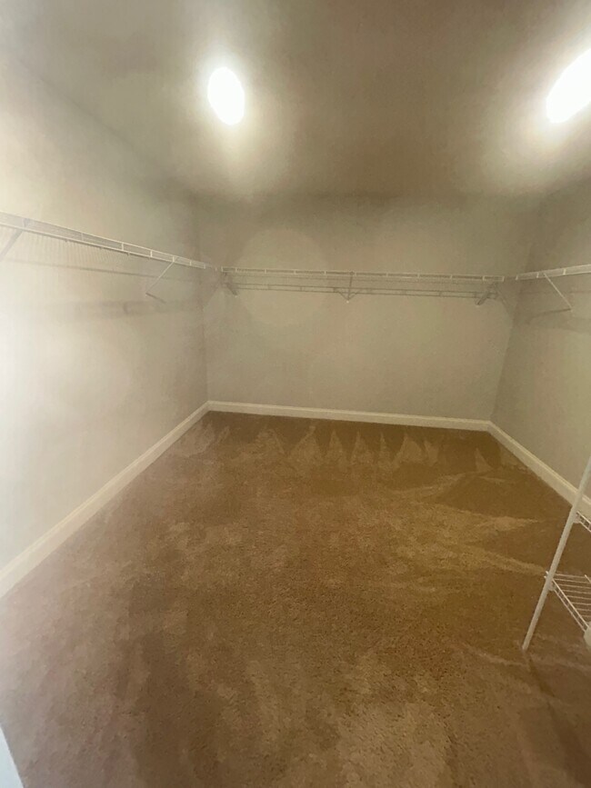 Building Photo - 815 Harmony Ranch Ln
