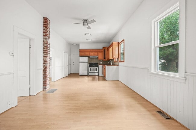 Building Photo - 70 NE Tillamook St